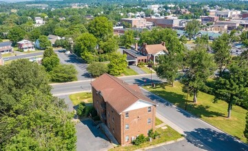 512 S Main St in Harrisonburg, VA - Building Photo - Building Photo