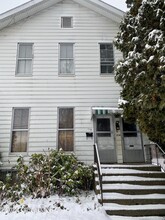 159 Clinton St in Saratoga Springs, NY - Building Photo - Building Photo