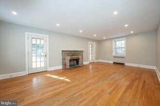 625 Chelten Hills Dr in Elkins Park, PA - Building Photo - Building Photo