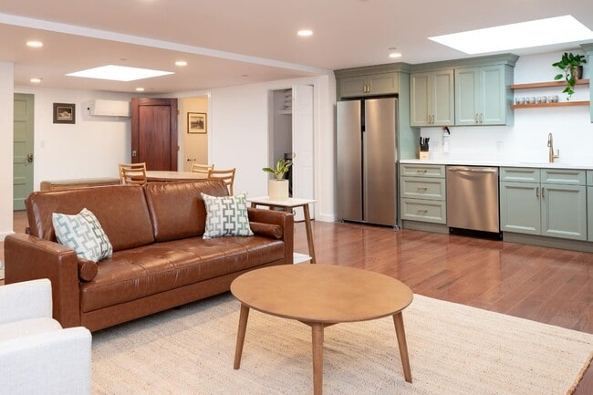 property at 24 Wales St