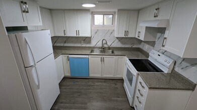 43 Seneca Ave in Oshawa, ON - Building Photo - Building Photo