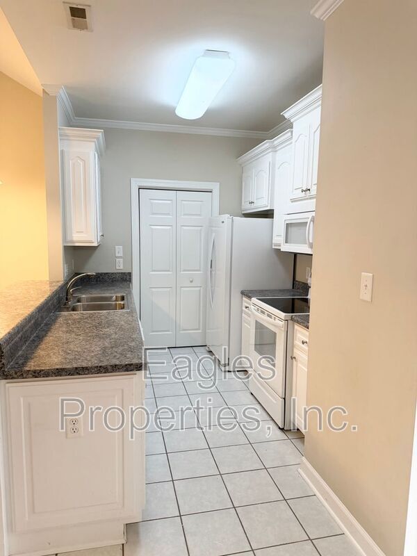 102 Oxford Dr in Goldsboro, NC - Building Photo - Building Photo