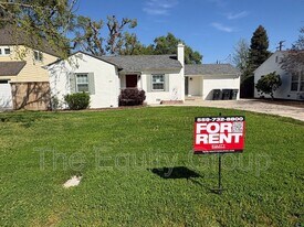 1610 W College Ave in Visalia, CA - Building Photo