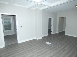 1004 E 22nd Ave in North Kansas City, MO - Building Photo - Building Photo