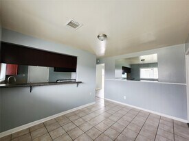 9918 Ebb St in Houston, TX - Building Photo