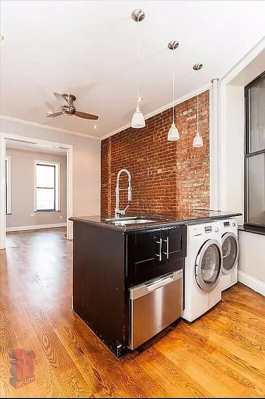 40 Avenue B in New York, NY - Building Photo - Building Photo