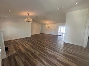 2610 S Dundee St in Tampa, FL - Building Photo - Building Photo