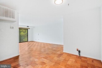 575 Thayer Ave in Silver Spring, MD - Building Photo - Building Photo