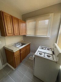 3230 Keim St photo'