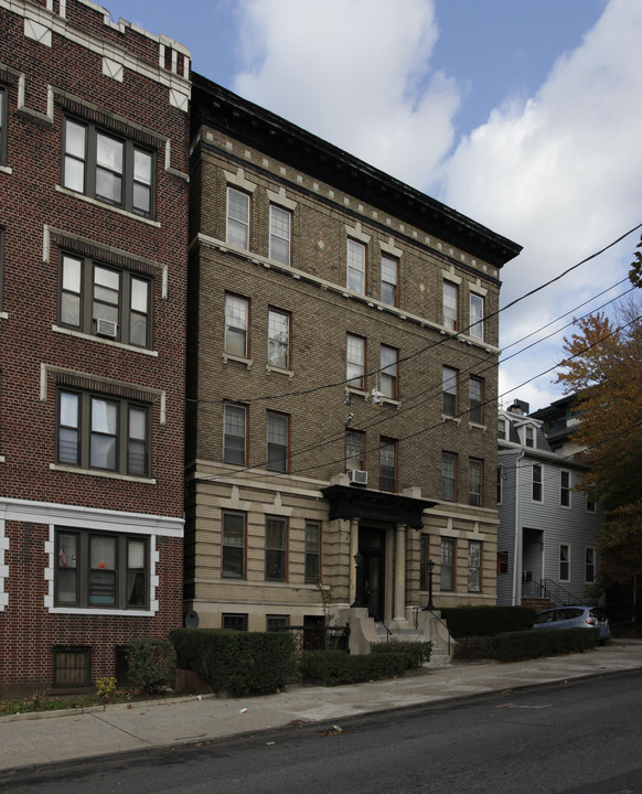 96 Duncan Ave in Jersey City, NJ - Foto de edificio