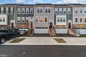 17246 Turnstone Dr in Dumfries, VA - Building Photo - Building Photo