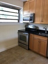 65 Norwood Ave in Newton, MA - Building Photo - Building Photo