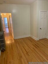 27 Fessenden St in Boston, MA - Foto de edificio - Building Photo