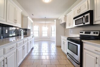 1206 W Willowbend Dr in Bentonville, AR - Building Photo - Building Photo