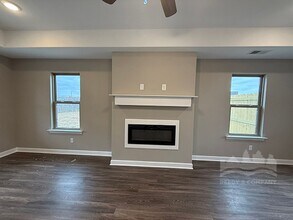 581 Tucker View Dr in Cordova, TN - Building Photo - Building Photo