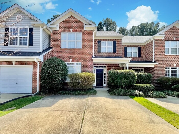 2085 White Pond Ct in Apex, NC - Building Photo