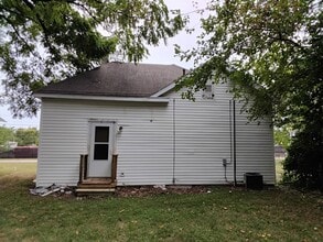 1632 N Irving Ave in Springfield, MO - Building Photo - Building Photo