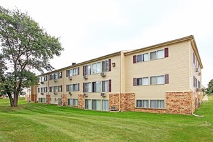 Edgewood Park Apartments in Pontiac, MI - Building Photo
