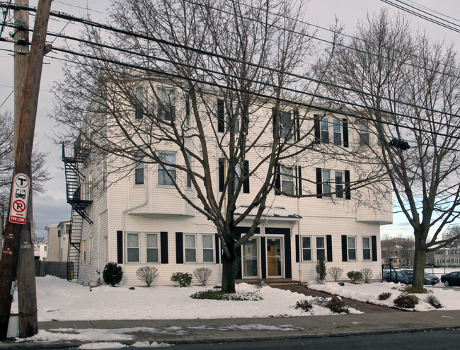 216-222 Middlesex Ave in Medford, MA - Building Photo - Building Photo