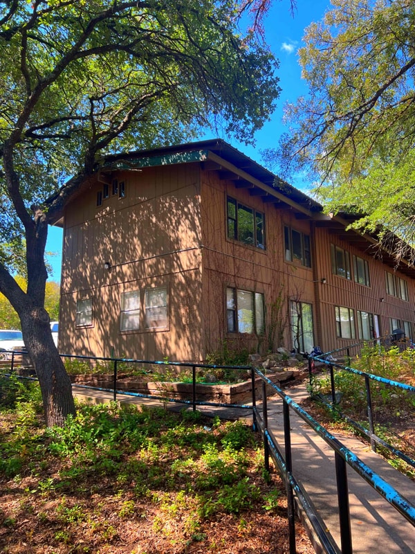 401 Buchanan Dr, Unit 106 in Burnet, TX - Building Photo - Building Photo