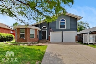 4628 Feathercrest Dr, Unit 09309 in Fort Worth, TX - Building Photo