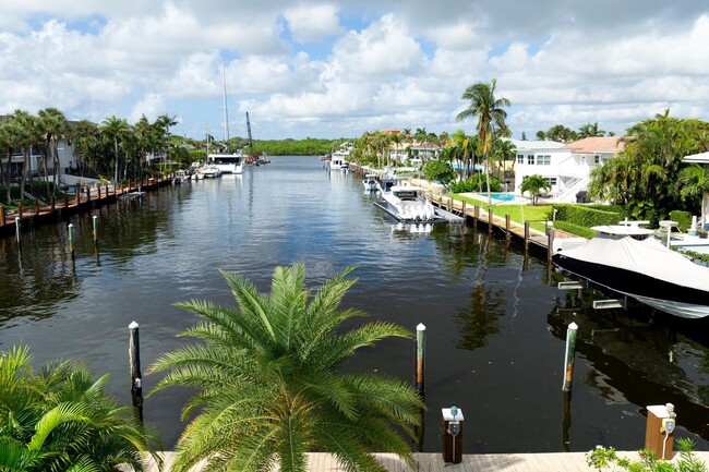 4502 S Ocean Blvd in Highland Beach, FL - Foto de edificio - Building Photo