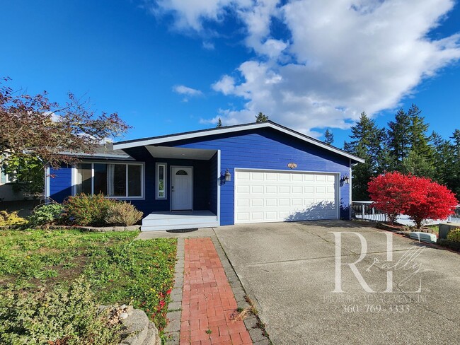 property at 1224 Daniels Ave