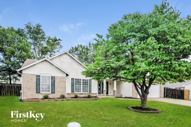 109 Amberway Ct in O'Fallon, MO - Building Photo - Building Photo