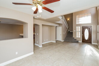 4643 Cliff Breeze Dr in North Las Vegas, NV - Building Photo - Building Photo