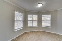 6608 Oldgate Ln in Arlington, TX - Foto de edificio - Building Photo