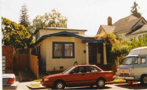 2529 Dana St in Berkeley, CA - Foto de edificio - Building Photo