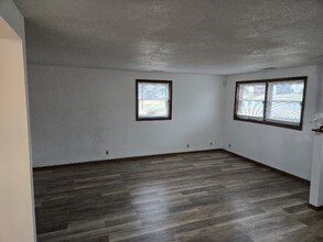 707 Bluff St in Shelby, IA - Foto de edificio - Building Photo