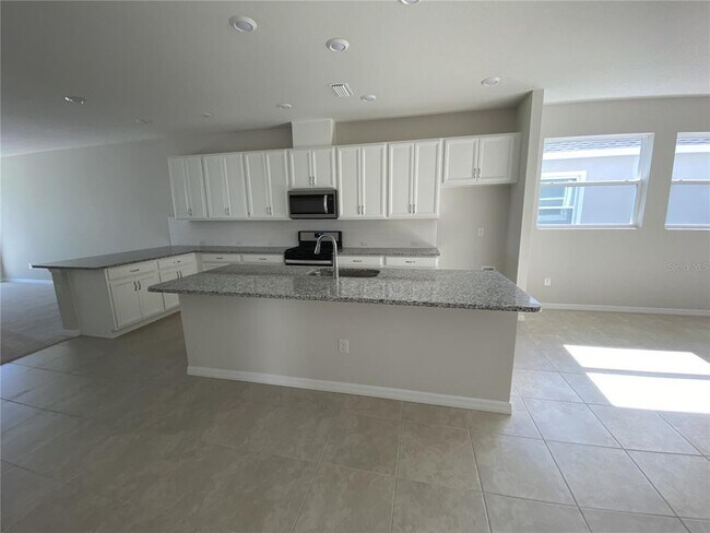 5659 Del Coronado Dr in Apollo Beach, FL - Building Photo - Building Photo