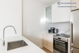 218 Front St in Brooklyn, NY - Foto de edificio - Building Photo