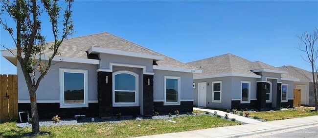 property at 900 N Woodson Ave