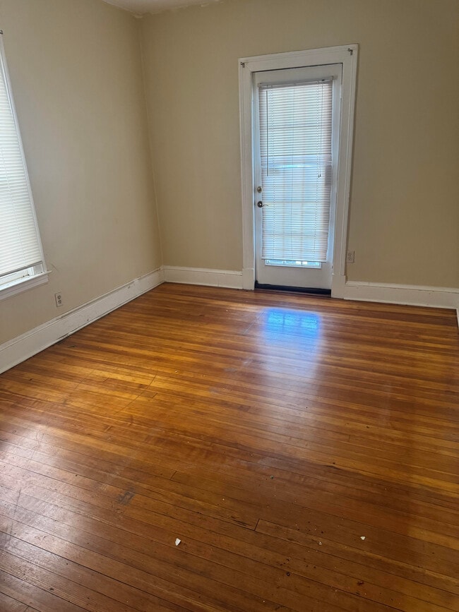 883 Farmington Ave in West Hartford, CT - Building Photo - Building Photo
