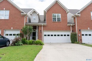 3187 Mallard Point Dr SE in Owens Cross Roads, AL - Building Photo