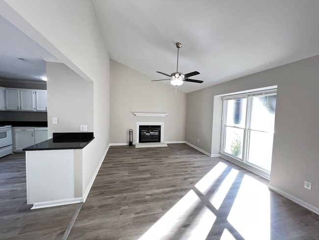 4713 Matt Dr