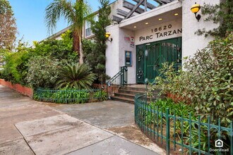18620 Hatteras St, Unit 276 in Tarzana, CA - Building Photo - Building Photo