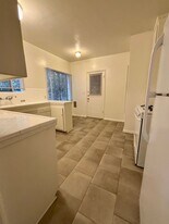 Hillside, 7101-7111 1/2 in Los Angeles, CA - Building Photo