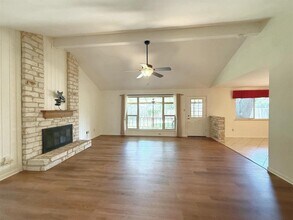 2631 Oak Meadow Dr in Round Rock, TX - Building Photo - Building Photo