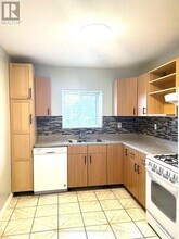 8 Porter Ave in Toronto, ON - Building Photo - Building Photo