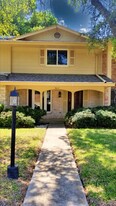 9317 Powhatan Dr, Unit 9317 in San Antonio, TX - Building Photo