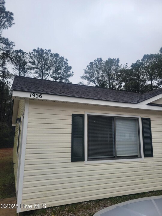 1956 Countrywood Blvd in Jacksonville, NC - Building Photo