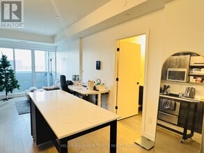 560-1560 Rideau St in Ottawa, ON - Building Photo - Building Photo