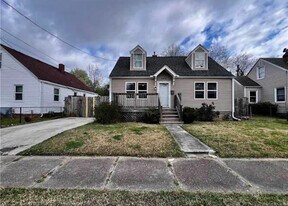 306 E Leicester Ave in Norfolk, VA - Building Photo