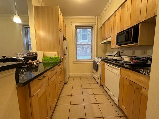 25 Queensberry St