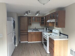 9469-9473-9473 N Saint Louis Ave in Portland, OR - Building Photo - Building Photo