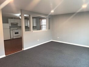 2417 W Bryn Mawr Ave in Chicago, IL - Building Photo - Building Photo