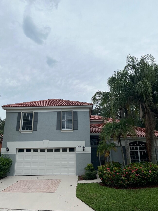 7004 Galleon Cove Cir in Riviera Beach, FL - Foto de edificio - Building Photo